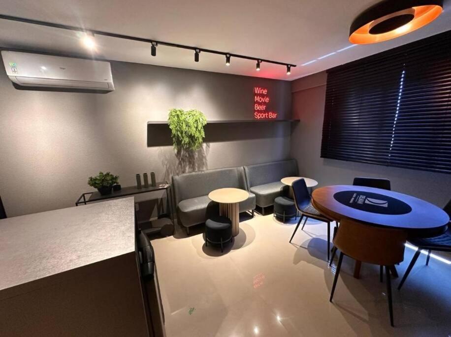 E Sala A 260m Da Apartamento *