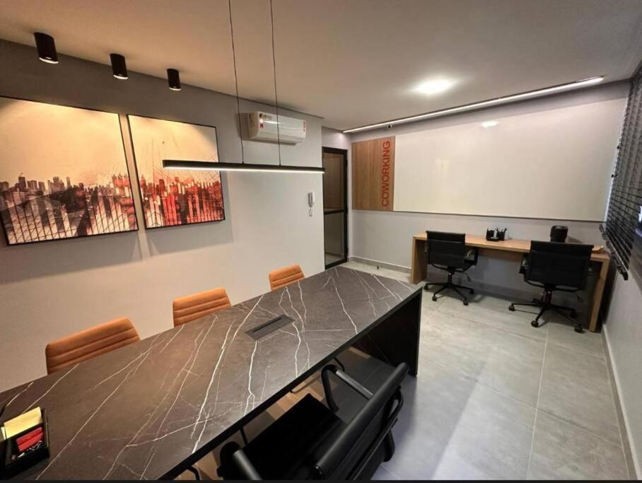 E Sala A 260m Da Apartamento *